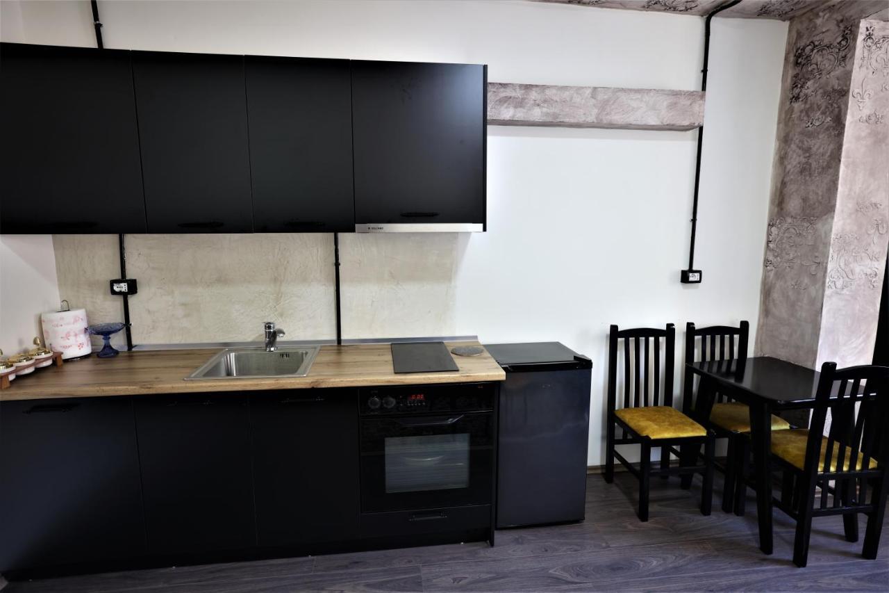 Lovely Studio In Tirana #1 ภายนอก รูปภาพ